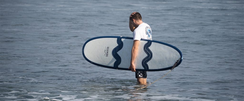 Surftrip à Bali avec une planche de surf démontable